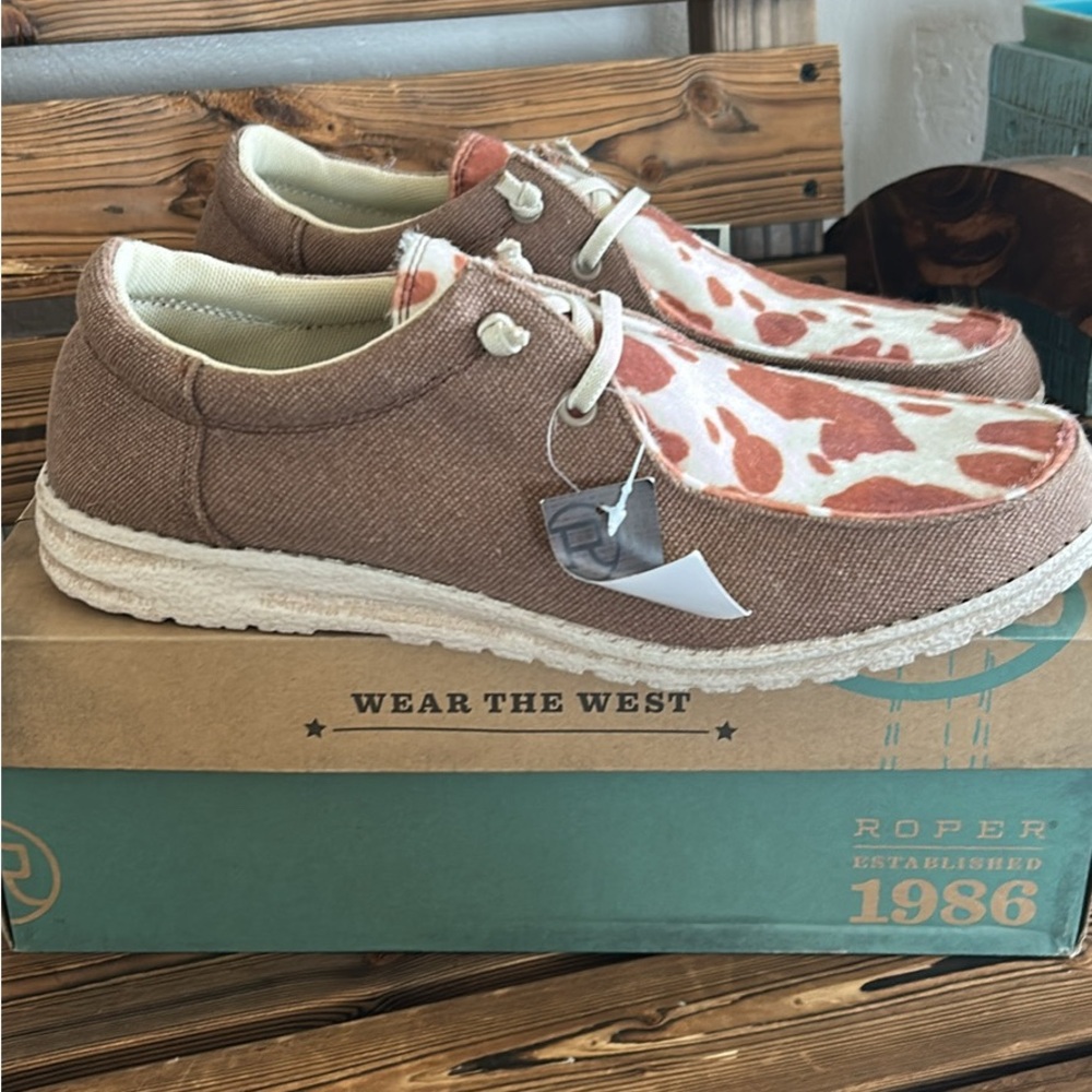 Roper women’s Brown Casual Shoes